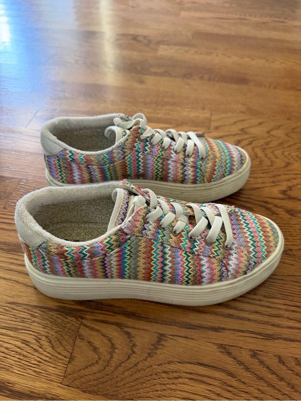 Roxy Multicolor Zigzag Knit Platform Sneakers